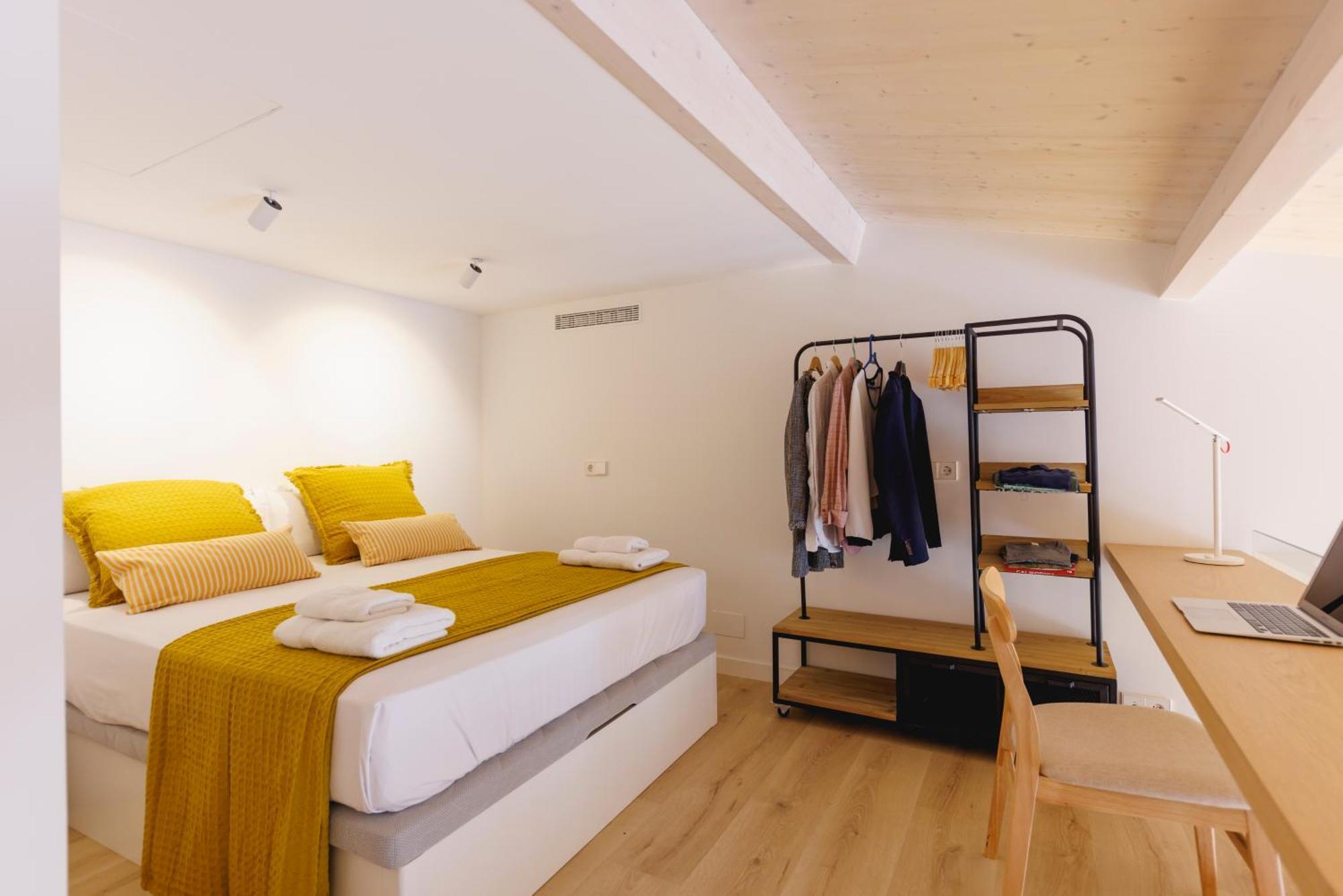 Bravissimo Ballesteries Penthouse, Monthly *
