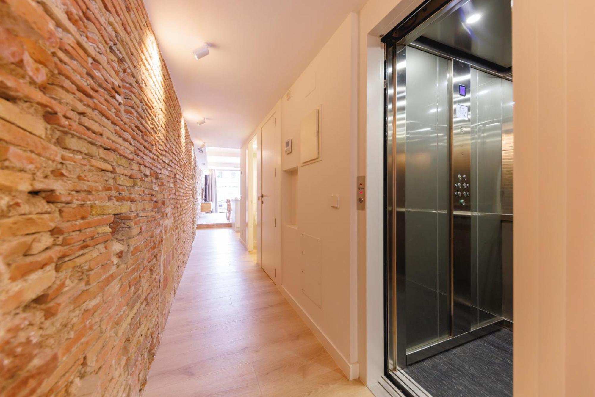 Bravissimo Ballesteries Penthouse, Monthly * Gérone
